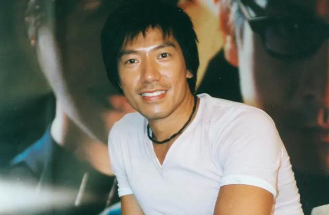 张耀扬：导演邀他出演《反黑2》，乌鸦哥回归演艺圈你支持吗？