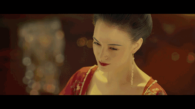 12版杨贵妃，一颦一笑皆风情，谁撑起了唐朝第一美，谁在滥竽充数