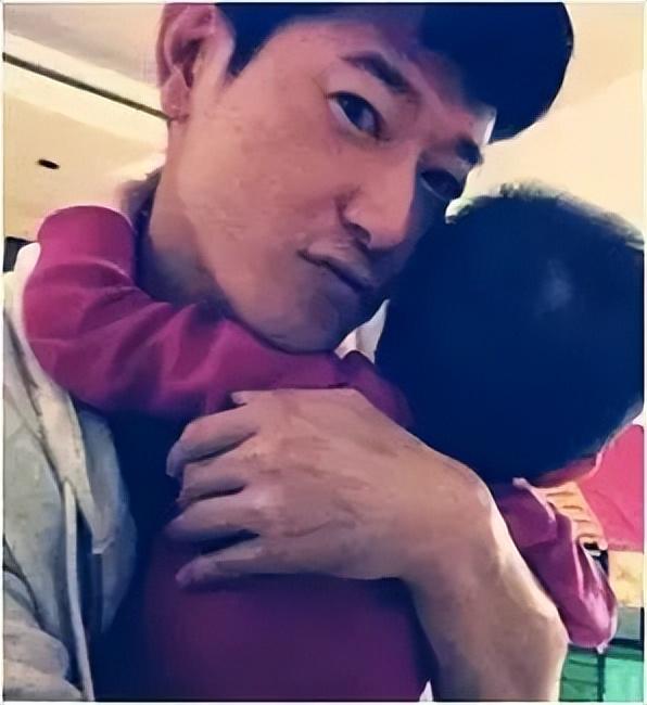 这个演鬼子的日本人火了！老婆重庆人女儿中国籍，围攻后被扒底