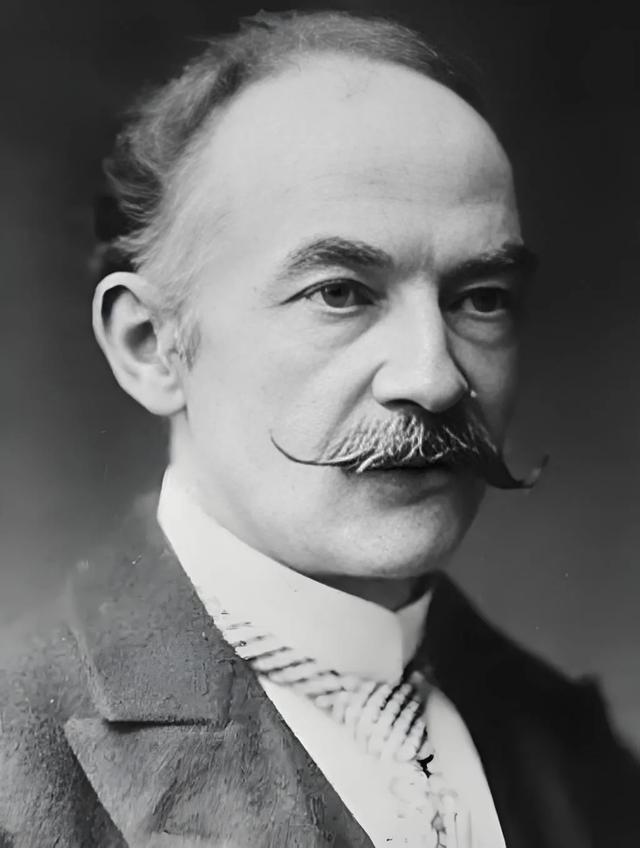 诗人、小说家托马斯·哈代,以诗歌为刃,解剖工业时代的灵魂裂变