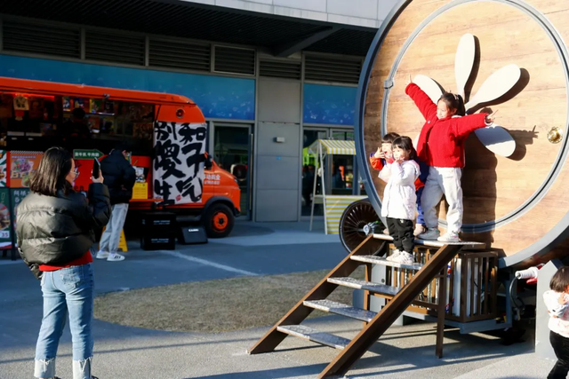 千岛湖首发经济引“青潮”，阿尔法城启动全球小镇青年玩创之旅