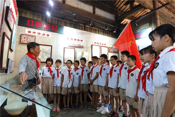 镜头｜我们是共产主义接班人