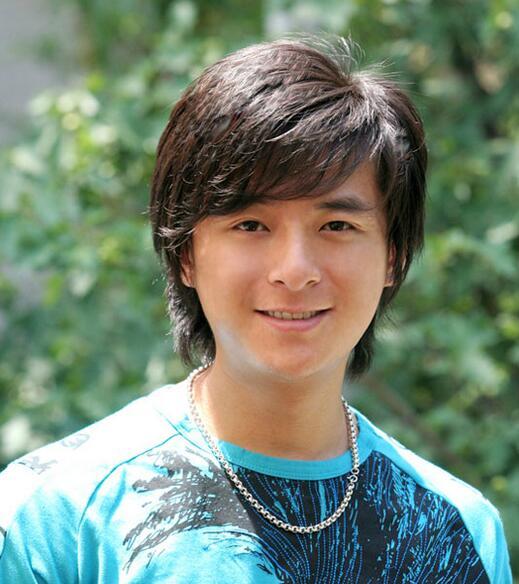 他是汤唯的前男友，是《奋斗》中的华子，如今你还认得他么？