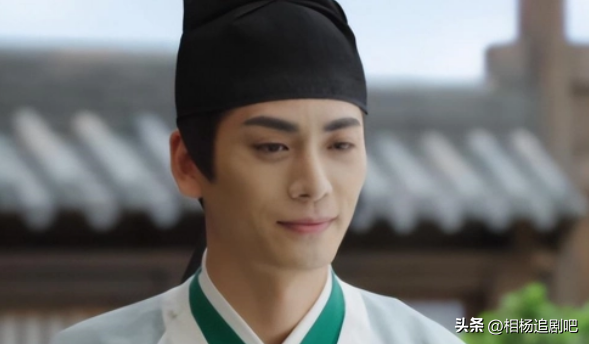 演《墨雨云间》又演《私藏浪漫》，2年内他用10部剧证明了自己