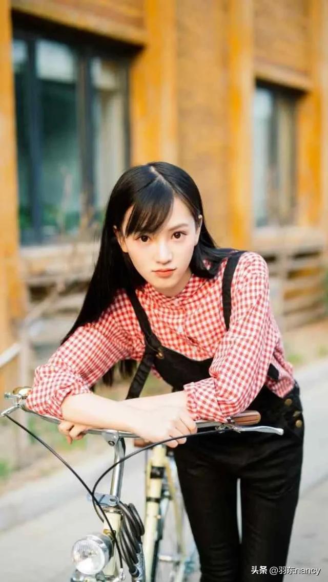 湖北盛产美女！15位湖北女明星，优雅大气，美丽动人