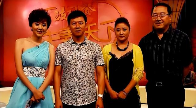 演员胡亚捷：和汤静3次闹离婚，屡败屡战，结果越闹感情越好