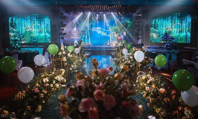 婚礼现场直播床上戏！（凤凰男2）