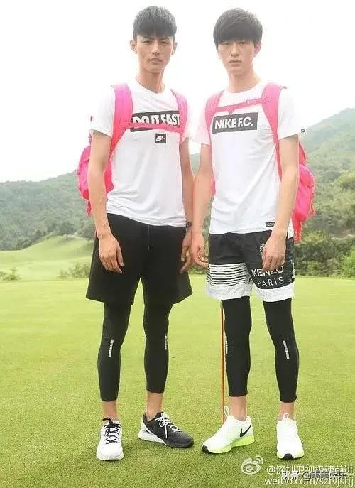 又一超模恋情曝光,和男模车内热吻,男方前女友个个是女神