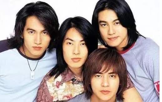 43岁言承旭近照曝光，暴瘦到两颊凹陷锁骨凸出，被指像工地打工仔