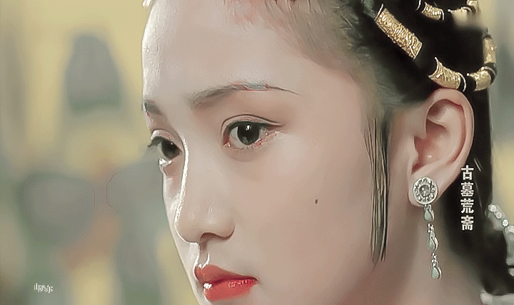 17岁的周迅，像个小精灵，粉嘟嘟的脸蛋好萌