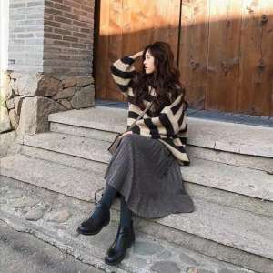 拉风色中色(简约干练的职业套装穿搭 让你成为职场女神)