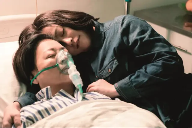 母女同性恋(一个家庭，三代母女，这部电影精准描摹了中国式母女关系)