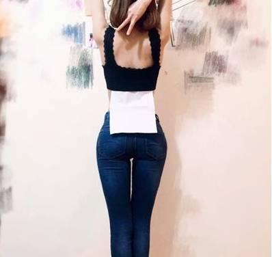 看天下周银川最高温20°C！妹子，你距离A4腰有多远？