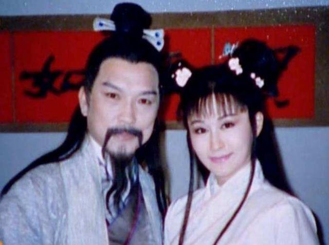 “公孙策”范鸿轩复出拍戏！身材发福精神十足，74岁仍未婚未育