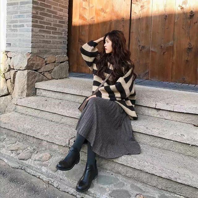 简约干练的职业套装穿搭 让你成为职场女神