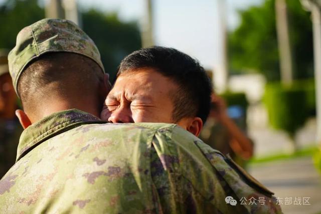 最后一道军令：送战友！