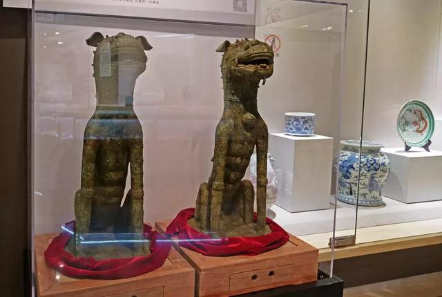 龙之九子——嘲风