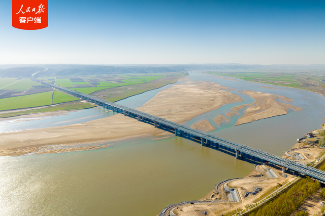 顺利合龙！又一大桥飞跃黄河