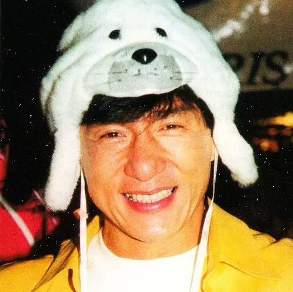 1995年洪金宝联手元彪，与李连杰对决警匪片，却搞垮了自己的公司