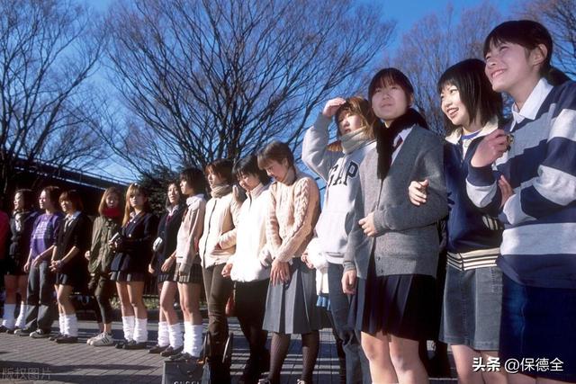 美国“去雄计划”，正在抽干亚洲男人血性，小白脸娘娘腔倍受追捧