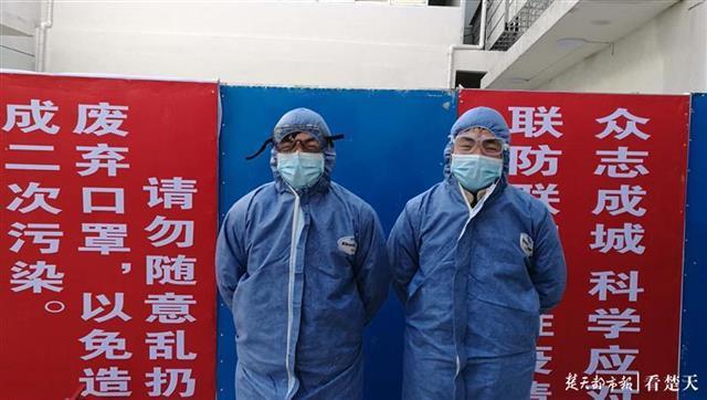 哥哥是医生,弟弟是志愿者,西江乡留观点有一对双胞胎