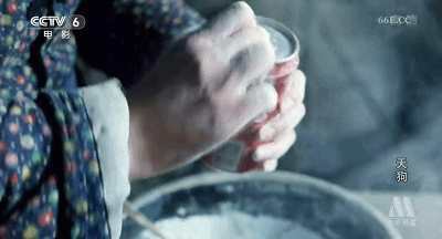 从富大龙被忽视的电影《天狗》，来看人性到底有多“恶”？