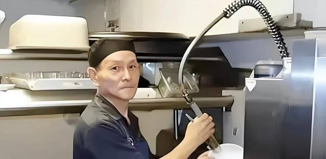 丁尚彪：赴日打黑工十五年，为什么成为无数日本人心中的英雄？