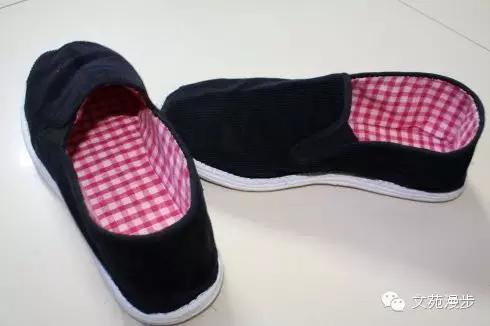 贺清明：一双布鞋