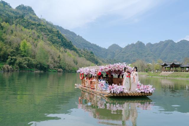 春风五千里，安徽休宁依托摄影产业催生摄影经济