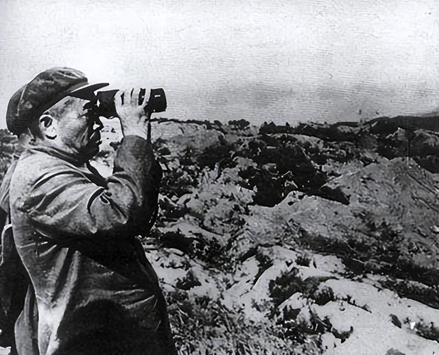 邓华被批判并下放四川，只有一位高级将领敢登门拜访，此人是谁？