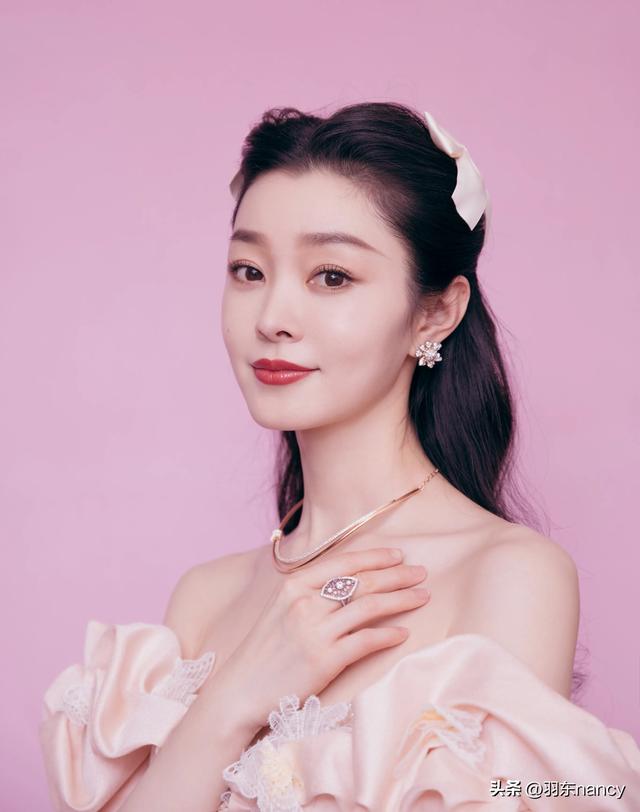 湖北盛产美女！15位湖北女明星，优雅大气，美丽动人