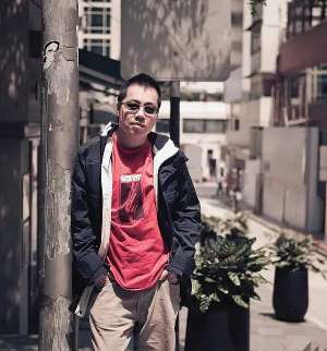 男盗女娼电影(聊聊彭浩翔，以及下三路荒诞低俗喜剧片《买凶拍人》)