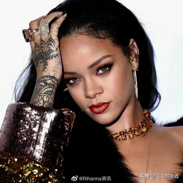 日婆大方秀孕肚,同样都是女明星怀孕,内娱咋是另一翻景象?