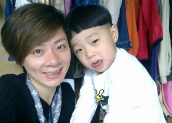 35岁华少的妻子秦利鸽近照