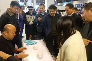 三仙归洞教学(“三仙归洞”第一人王竹红——手速如鬼似魅 指法追光逐电)