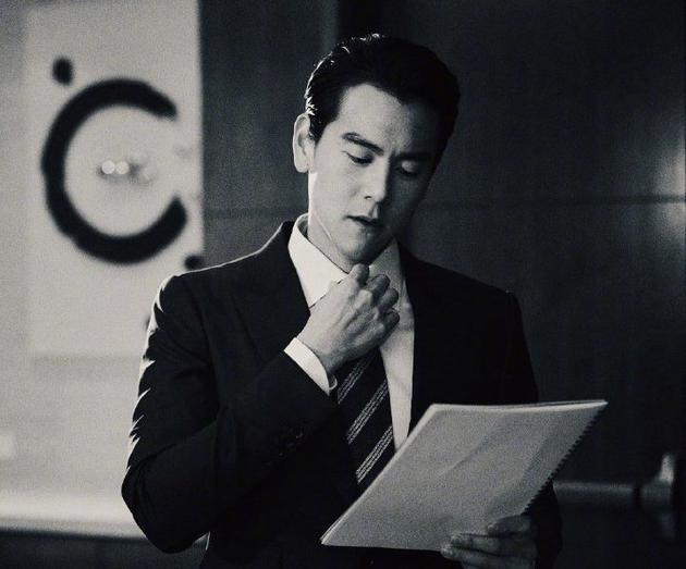 彭于晏：小时候太胖被嘲笑，刚出道背几千万债务，出道18年0黑料