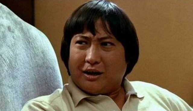 洪金宝：号称港圈“功夫胖”，嘴角却因被打留疤，是谁如此大胆？