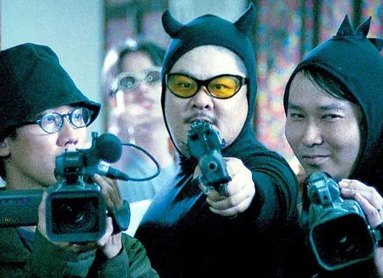 聊聊彭浩翔，以及下三路荒诞低俗喜剧片《买凶拍人》