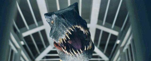 侏罗纪系列恐龙档案解析，暴虐霸王龙与暴虐迅猛龙有什么不同