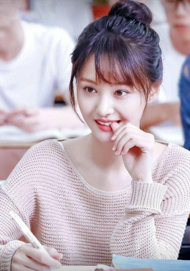 郑爽遭《翡翠》剧方索要8050万!片酬被扒:男主3300万,女主1亿