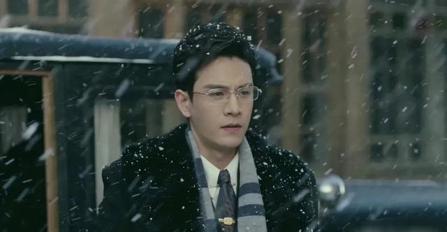 《流光之城》：原著小说中大尺度床戏被删，网友：删得好，该删