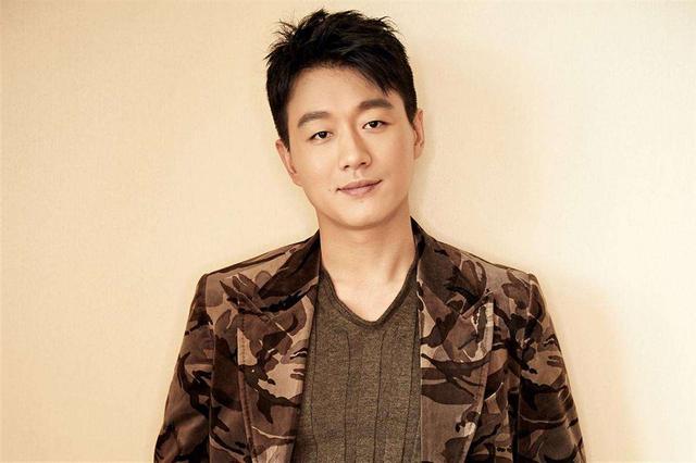 吴京原来出身贵族，那英是慈禧的后裔？曾经的满族八大姓都去哪了