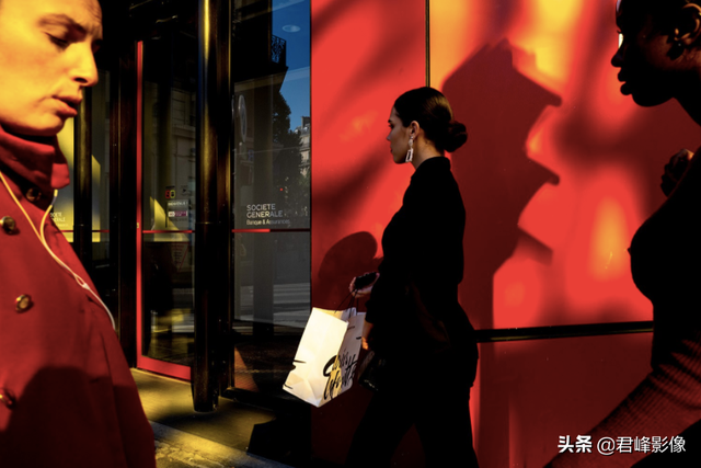 周杰伦新歌MV，除了音乐，让摄影师们沉醉的还有绚烂色彩