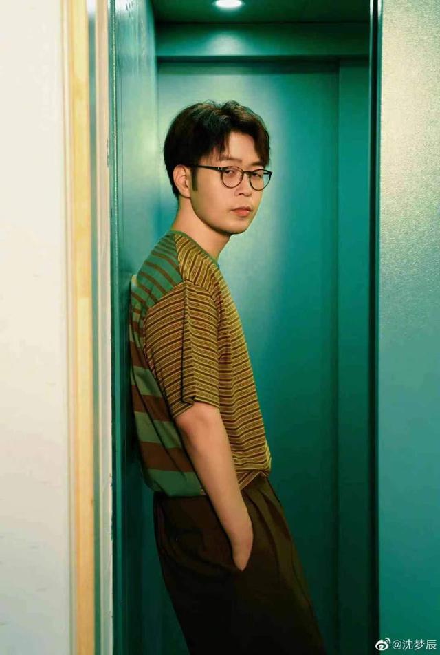 沈梦辰为杜海涛庆生，晒贴脸照破婚变传言，杜海涛暴瘦差点认不出