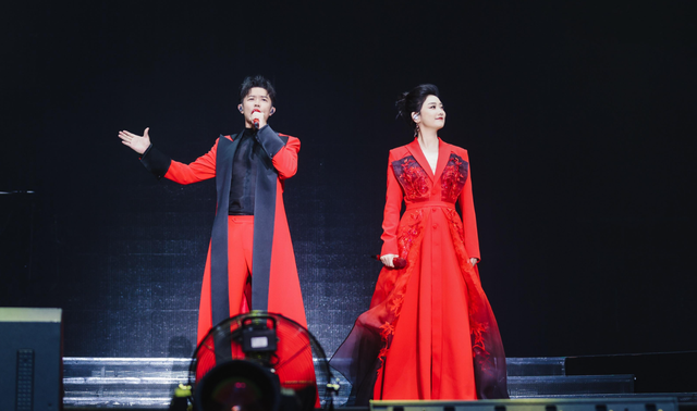 凤凰传奇：岁月留声，凤凰传奇20年前经典演出回顾