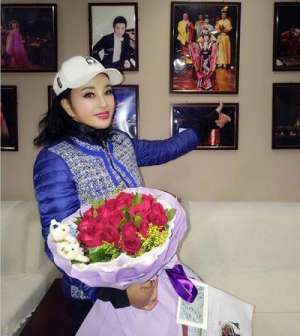 18岁照片(刘晓庆罕见的5张少女照片，18岁的她可爱到爆炸)