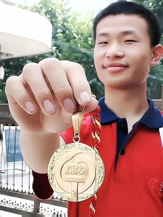 数学天才韦东奕