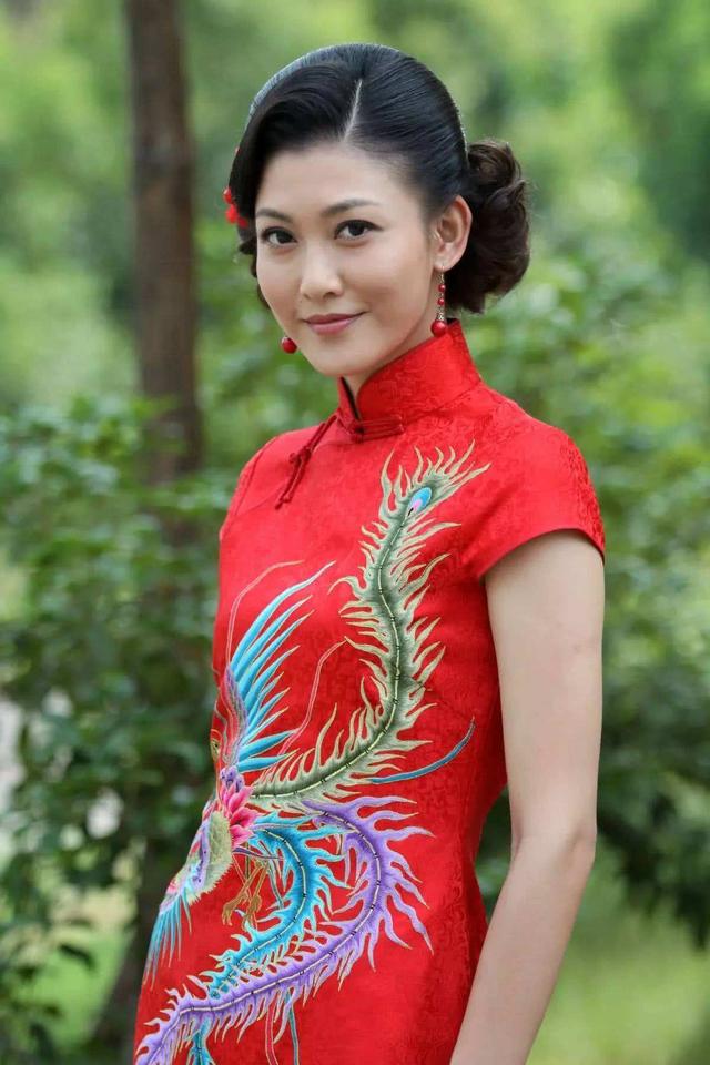 曾是林峯女友的李彩桦，为何在《回家的诱惑》后销声匿迹？