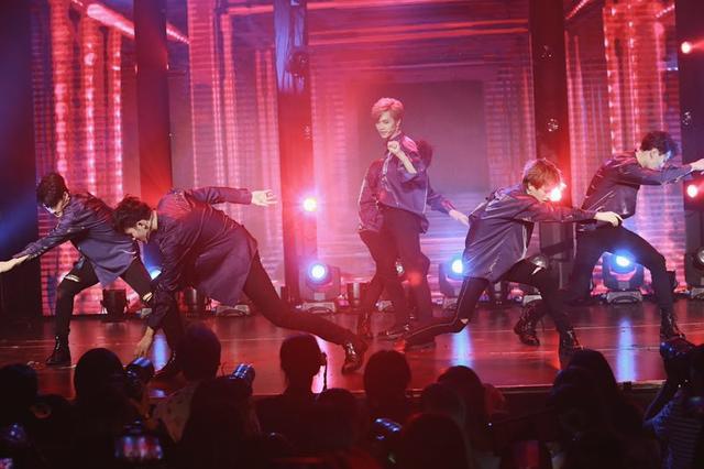 D7少年团北京首唱燃爆全场 少年之时梦想此刻扬帆