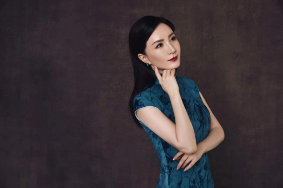 明星大咖汇——杜桦｜旗袍美人，用歌曲弘扬中国文化